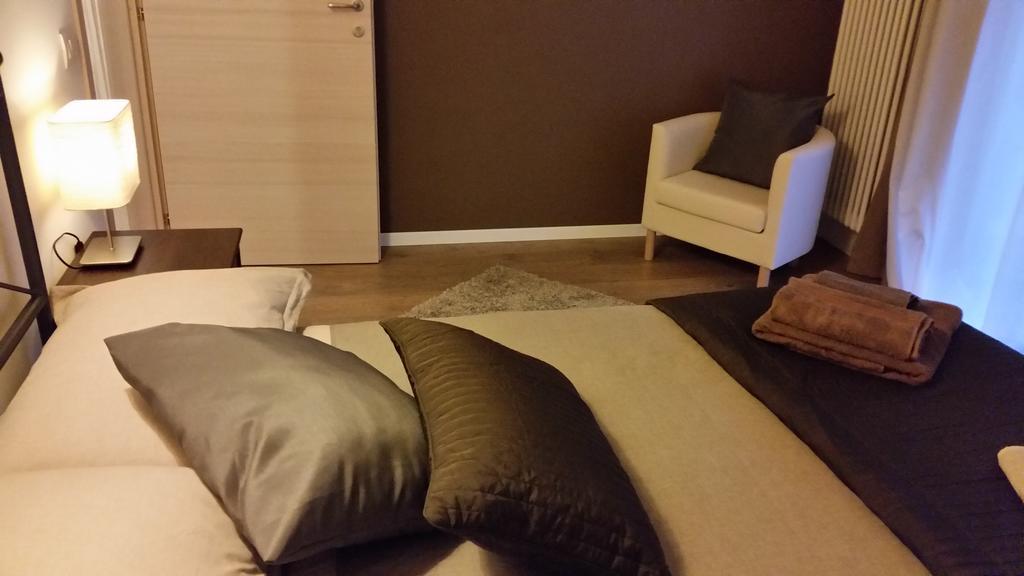 ترينتو B&B Aria D'Argento & Relax Home الغرفة الصورة